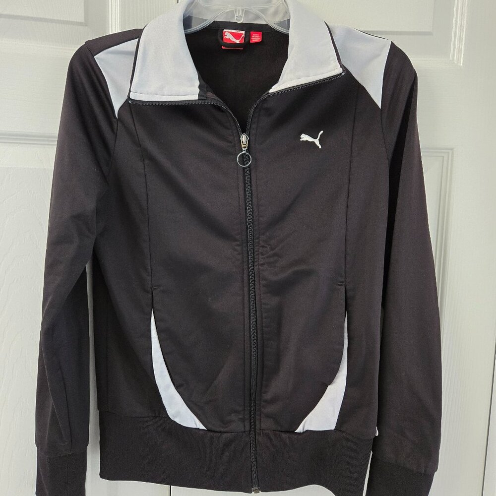 PUMA Lightweight Black and White Jacket in Medium